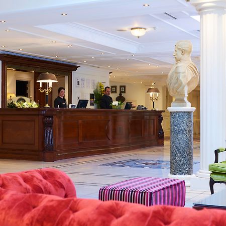 Stanhope Hotel By Thon Hotels Bruxelles Esterno foto The lobby of the hotel
