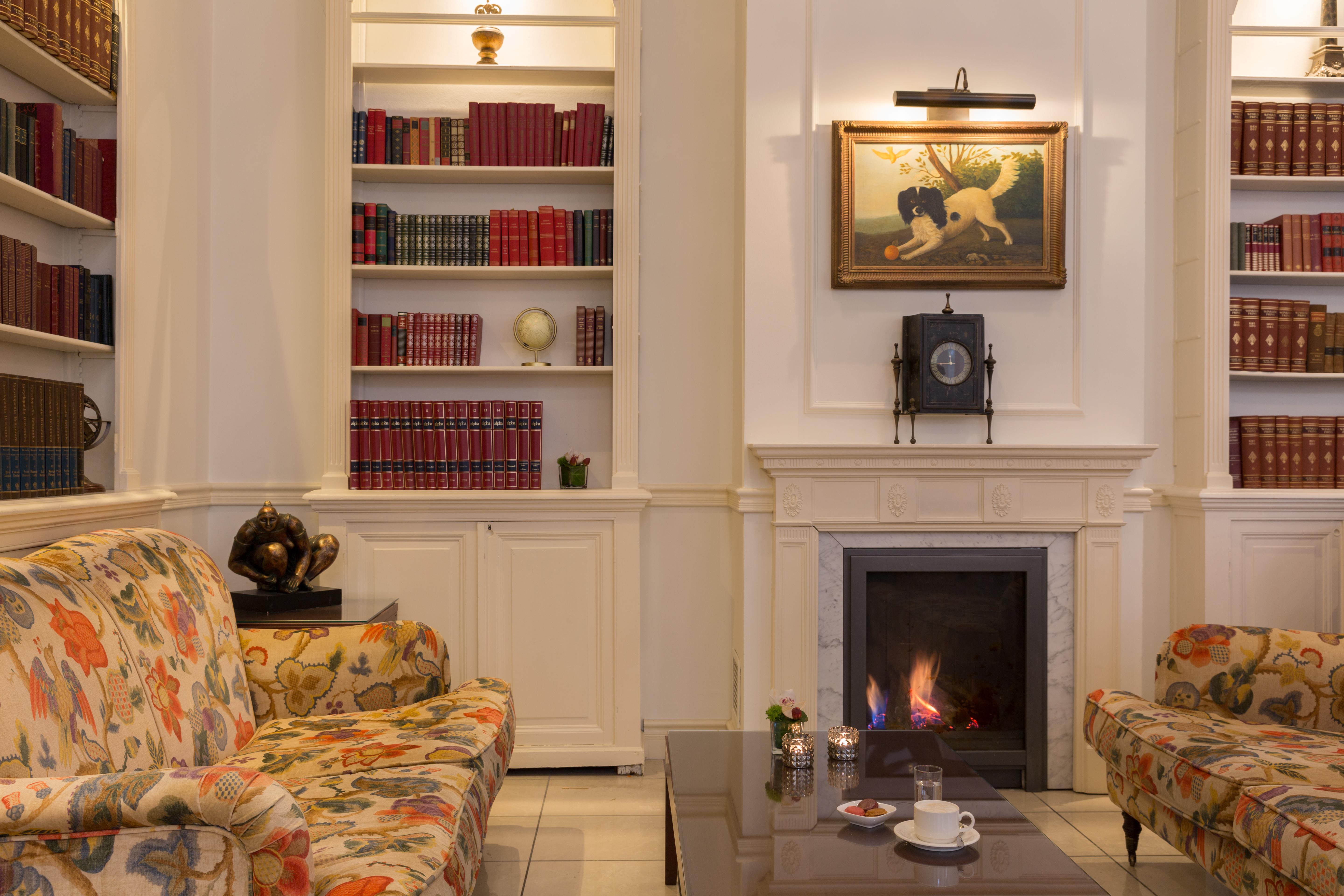 Stanhope Hotel By Thon Hotels Bruxelles Esterno foto The library at the hotel