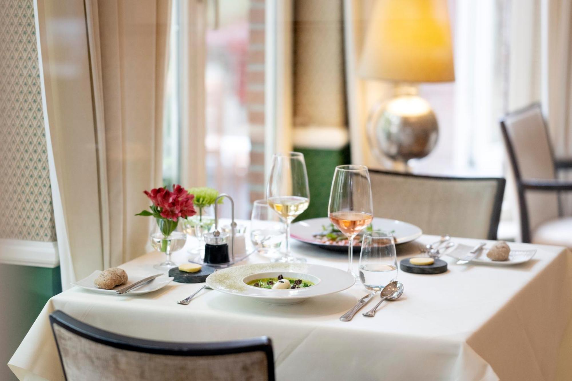 Stanhope Hotel By Thon Hotels Bruxelles Esterno foto Restaurant