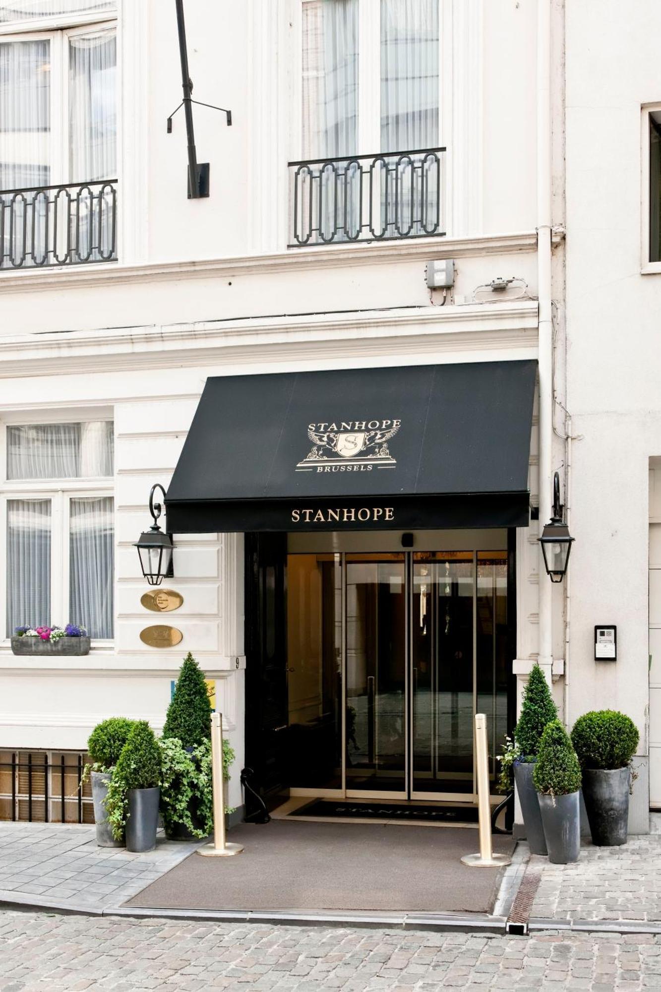 Stanhope Hotel By Thon Hotels Bruxelles Esterno foto The entrance to Stanhope House